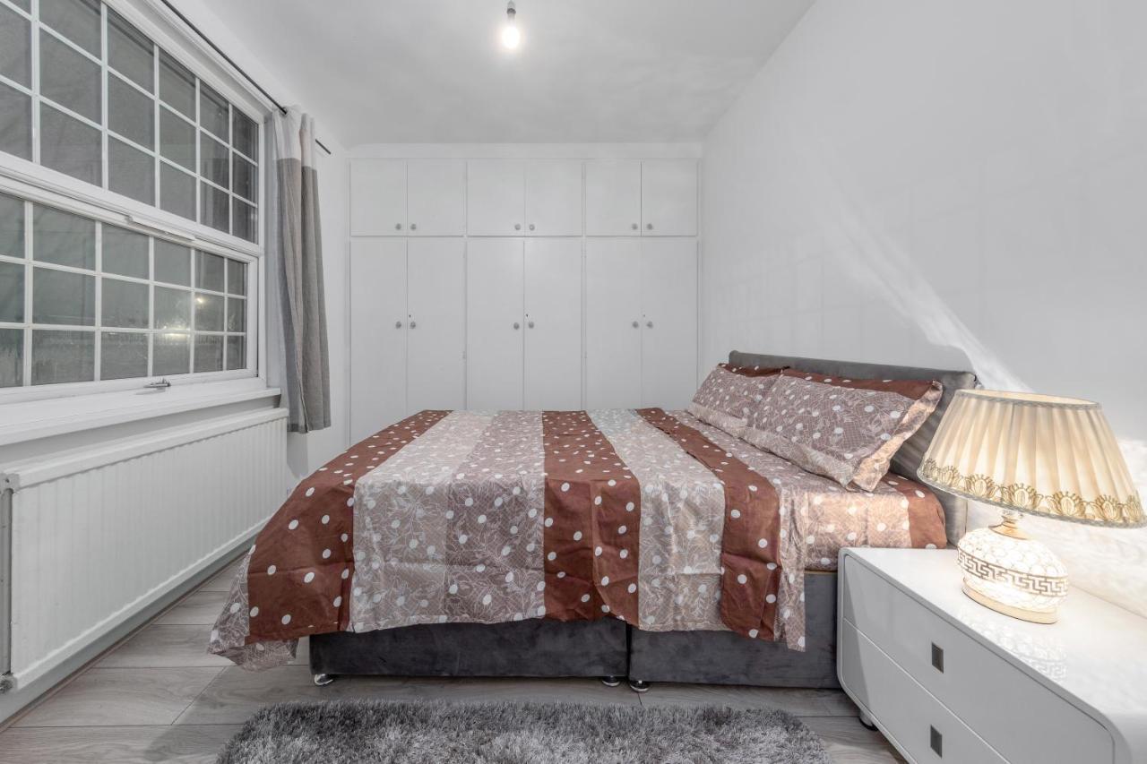 Spacious And Stylish - East Acton Appartement Londres